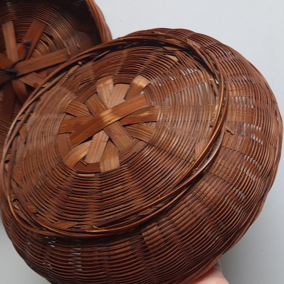 Vintage Woven Sewing Basket - Picture 6 of 8